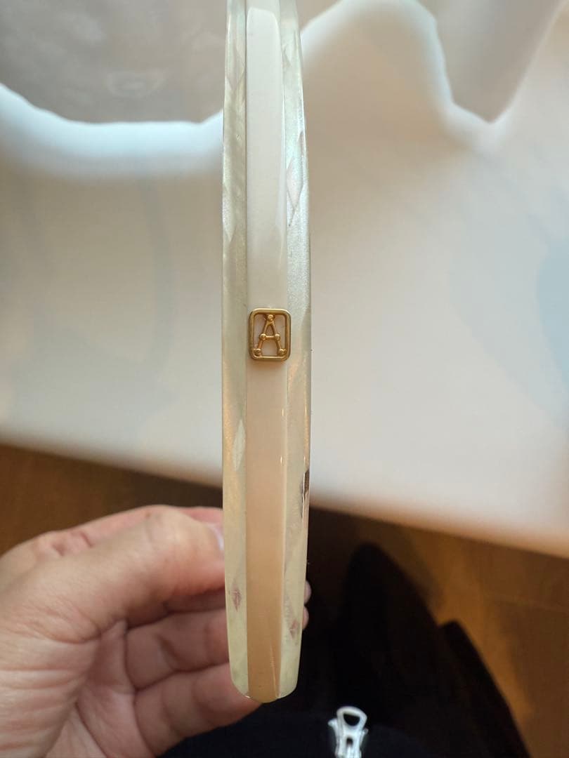 美品！　アレクサンドゥルドゥパリ　カチューシャ　ベージュ