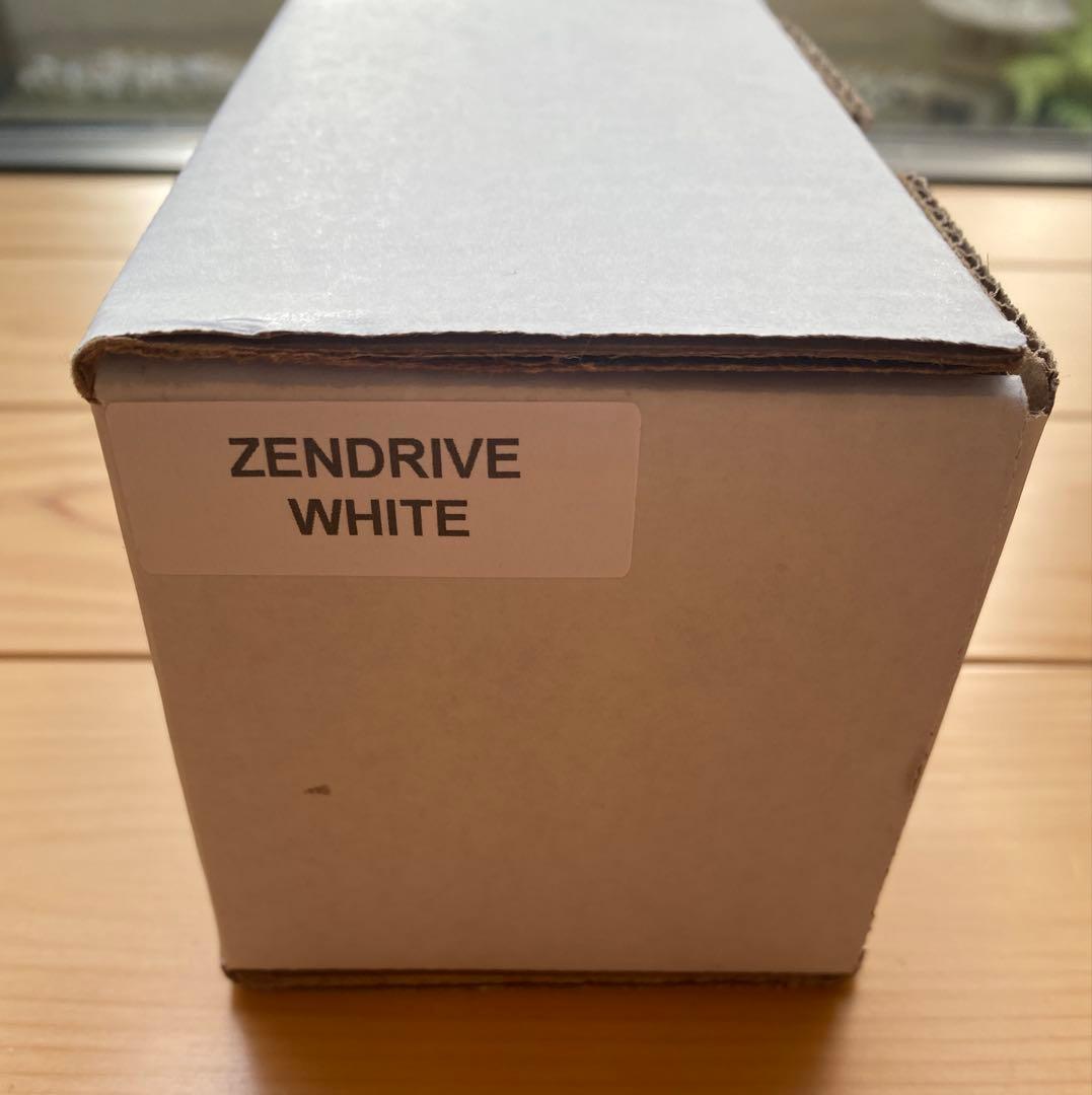 ギター Hermida Audio USA White Zendrive