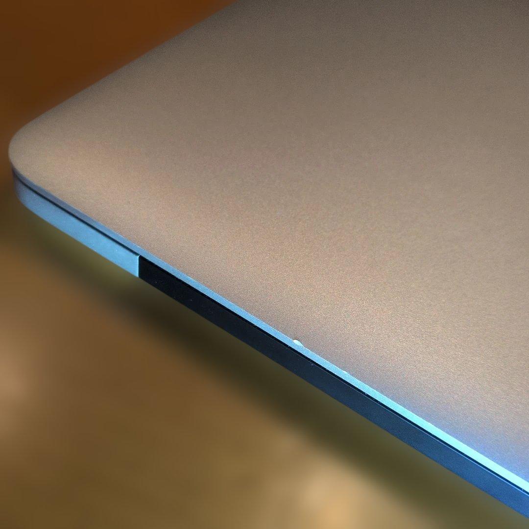 D*様 MacBook Pro A1502 128GB 本体及び充電コード（箱は