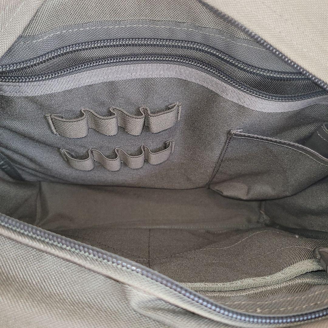 BLACKHAWK Utility ショルダーバッグ US Military