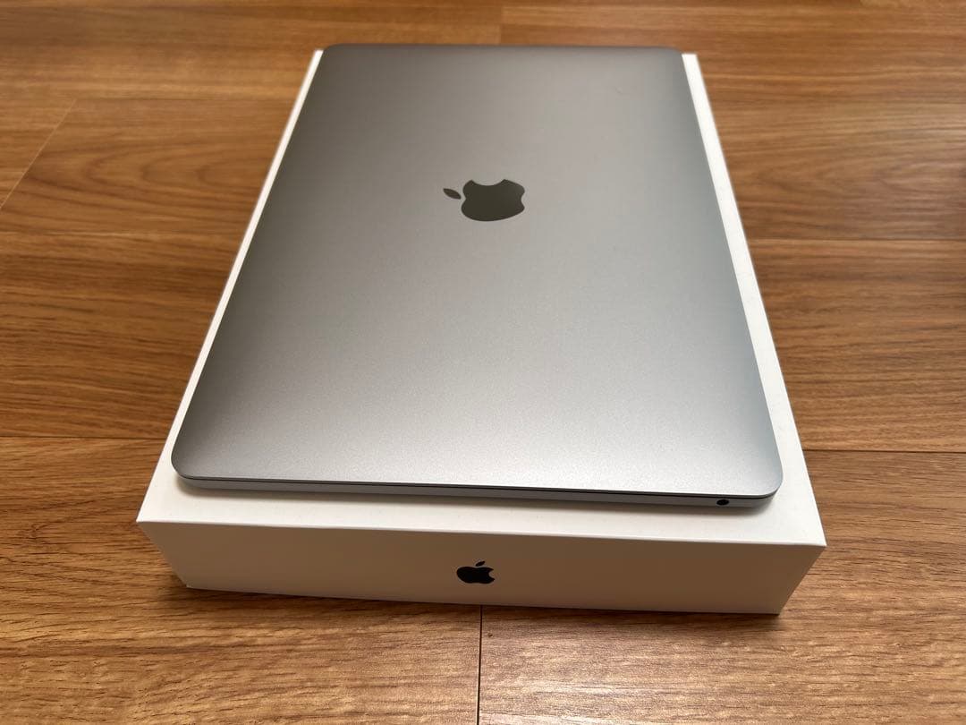 MacBook Pro 13インチ 2019 スペースグレー