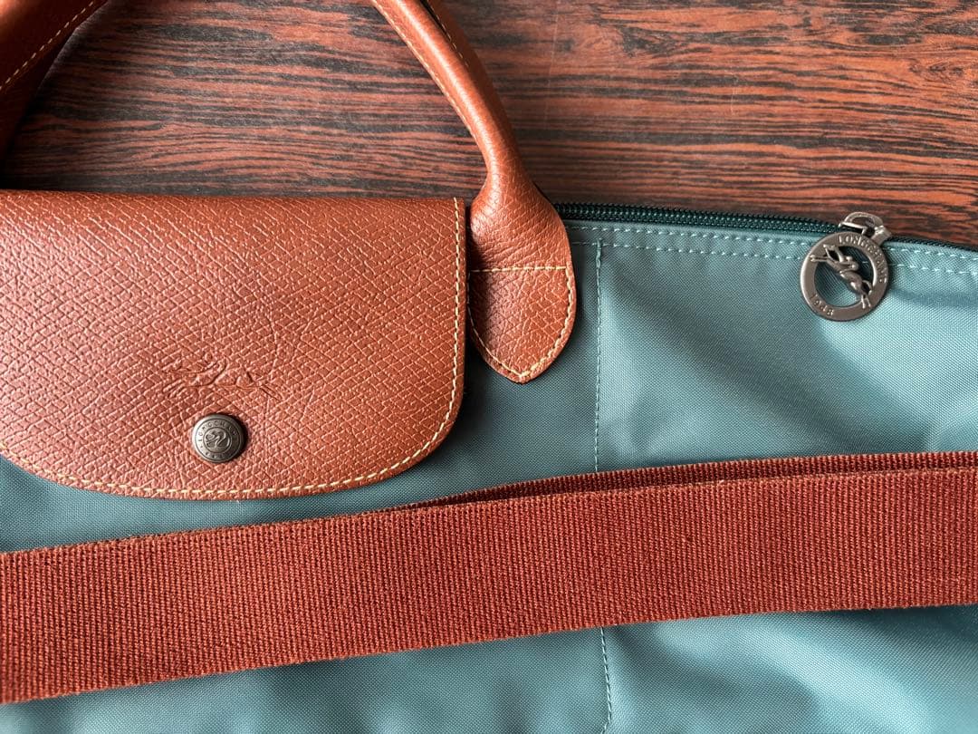 LONGCHAMP グリーントラベルバッグ