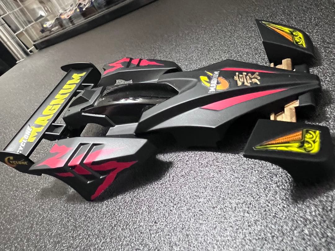 サイクロンマグナム　ブラック　ボディ