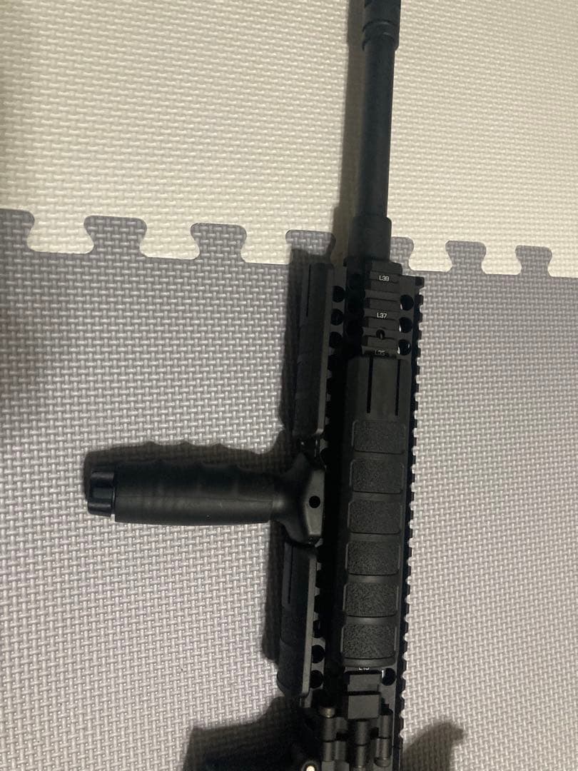 【かっちゃん】AR-15スタイル エアガン 黒　M4 次世代電動ガン