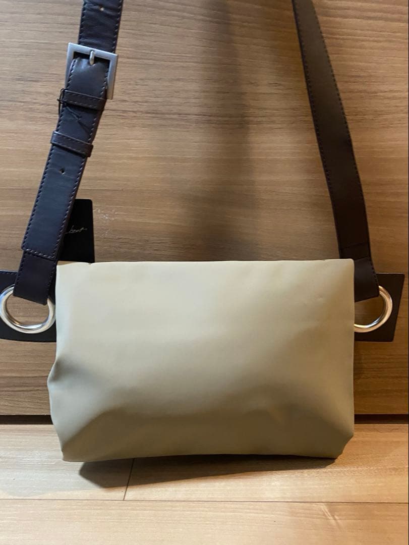 kawakawa hatomeボディバッグ