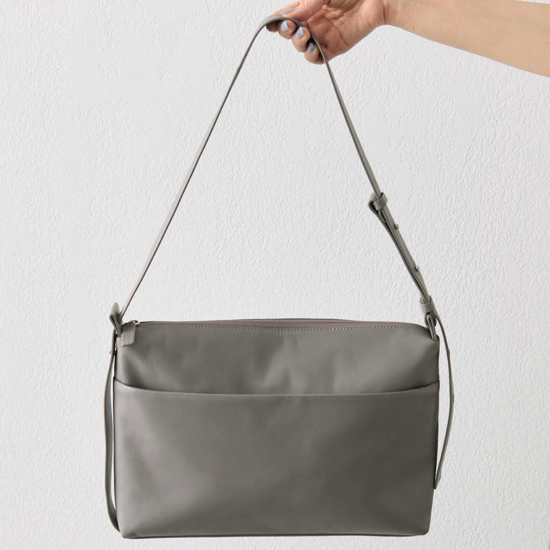 【ear PAPILLONNER/イアパピヨネ】2wayレザーショルダーバッグ