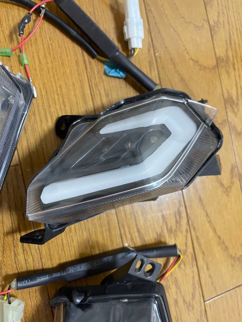 t-max530 2012年フロントリアテールライトセット