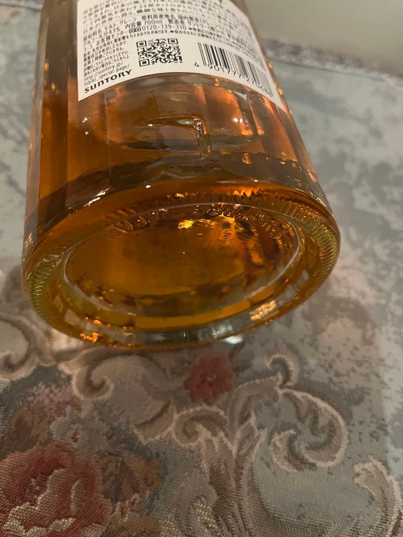 新品　響 ジャパニーズ ハーモニー700ml ウイスキー 43% 箱無し