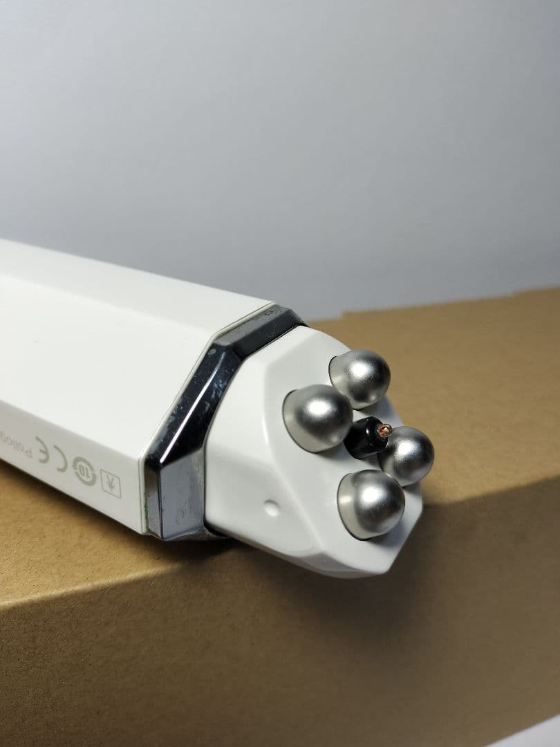 TRIPOLLAR pose トライポーラ式RF ボディケア美顔器 ホワイト