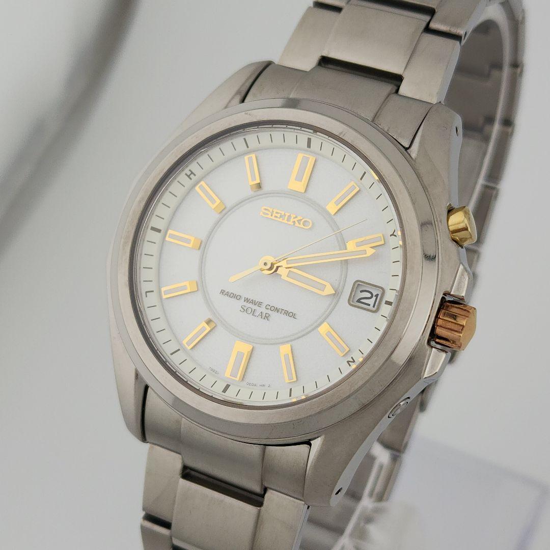 極美品SEIKO セイコー　腕時計　7B22-B0H0 電波ソーラー　チタニウム