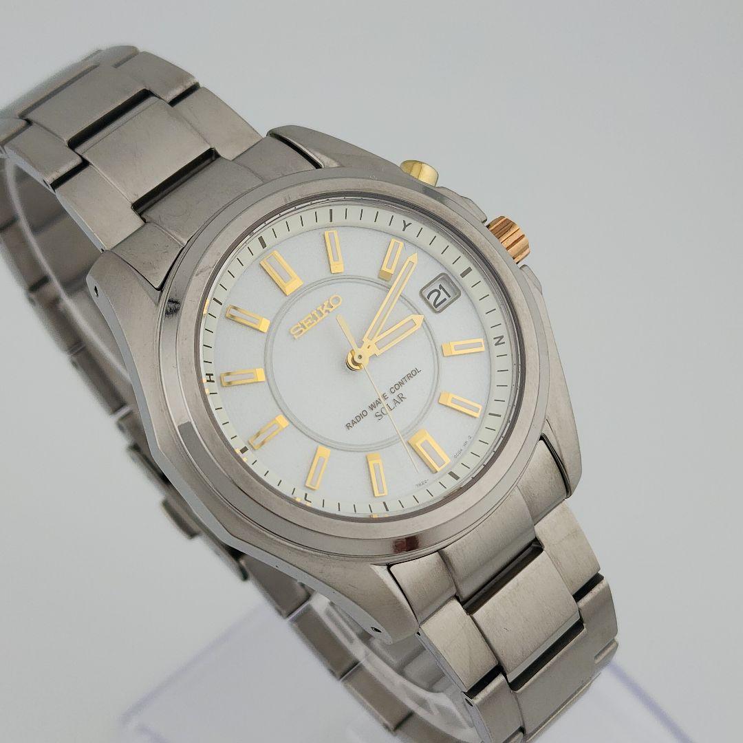 極美品SEIKO セイコー　腕時計　7B22-B0H0 電波ソーラー　チタニウム