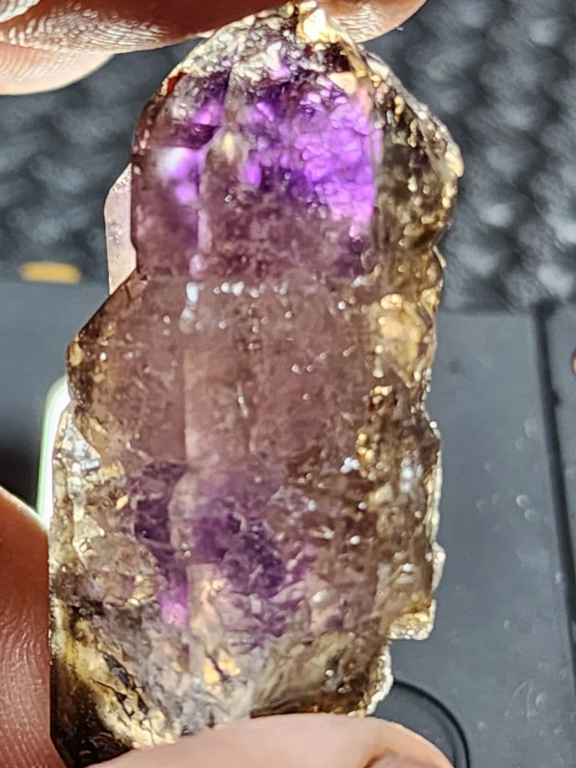 アフリカのナミビア産のアメジスト