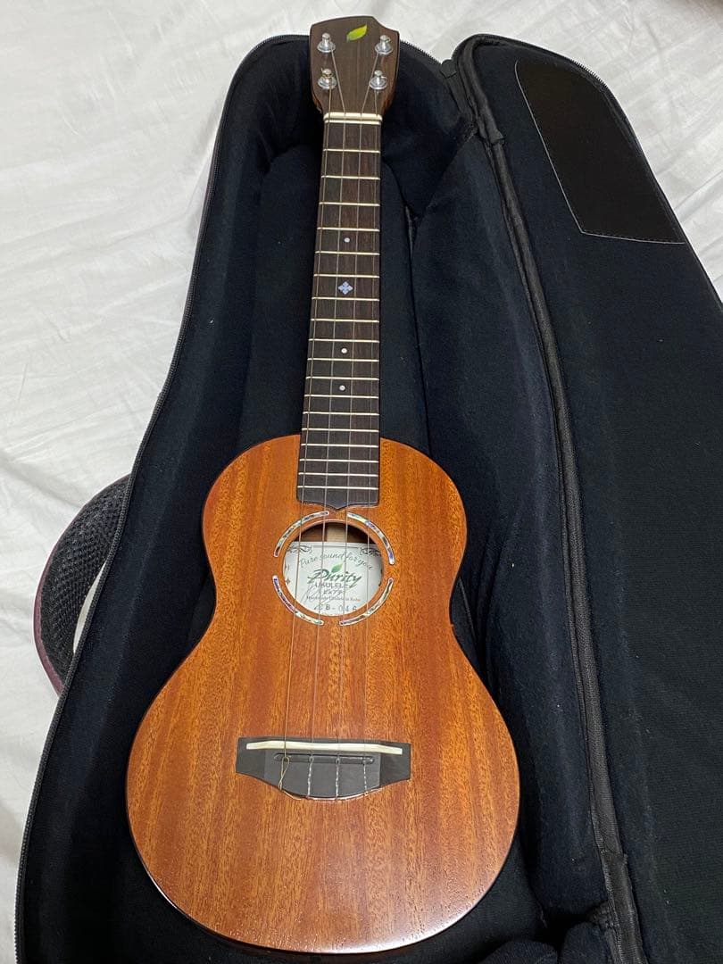 Purity  マホガニー ウクレレ コンサート  ピュアティ