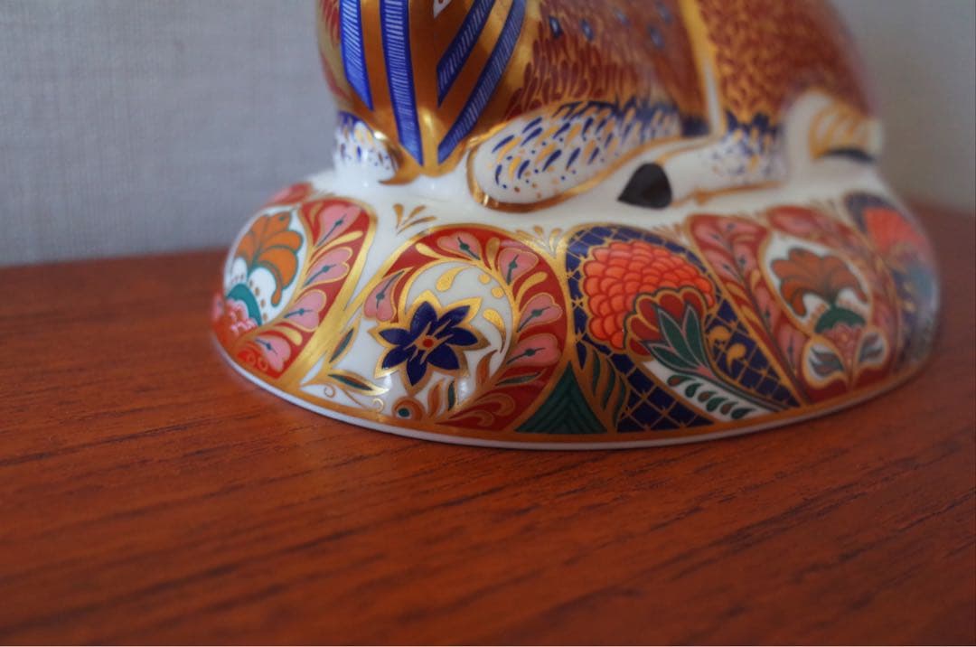 ロイヤルクラウンダービー／限定品フィギュリン／バンビ／鹿の置物／英国アンティーク