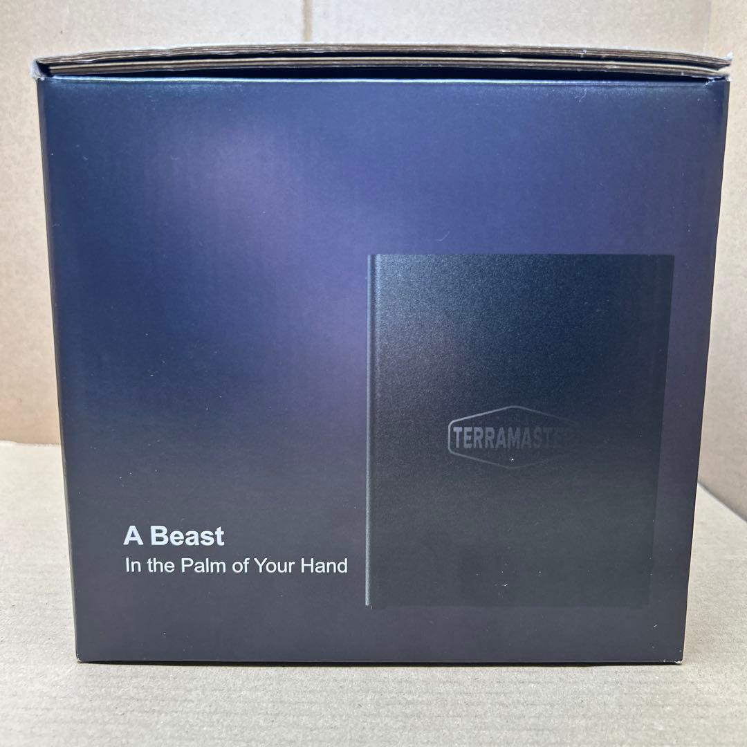 TERRAMASTER テラマスター F8 SSD Plus