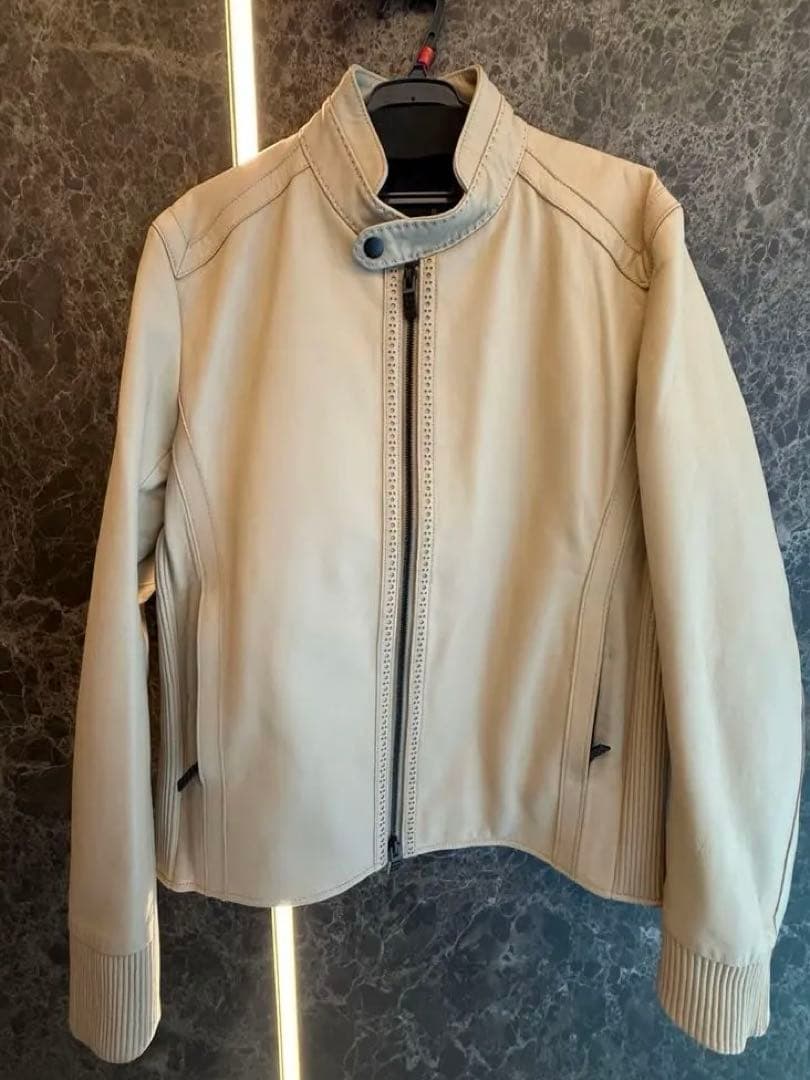 セール中！　C DIEM(カルペディエム) ライダース　M ベージュ新品タグ付き