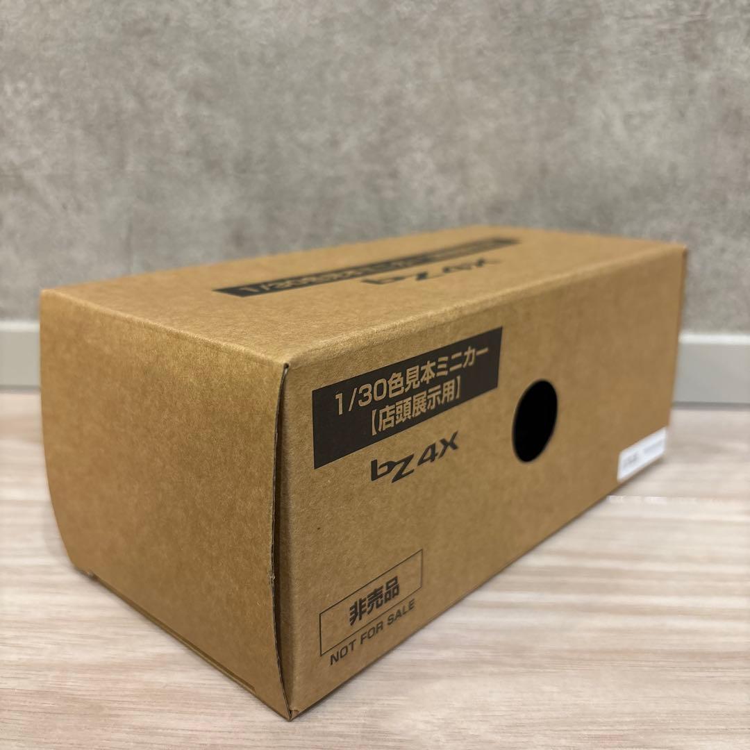 [非売品]トヨタ 新型bz4X ミニカープレシャスメタルシルバー
