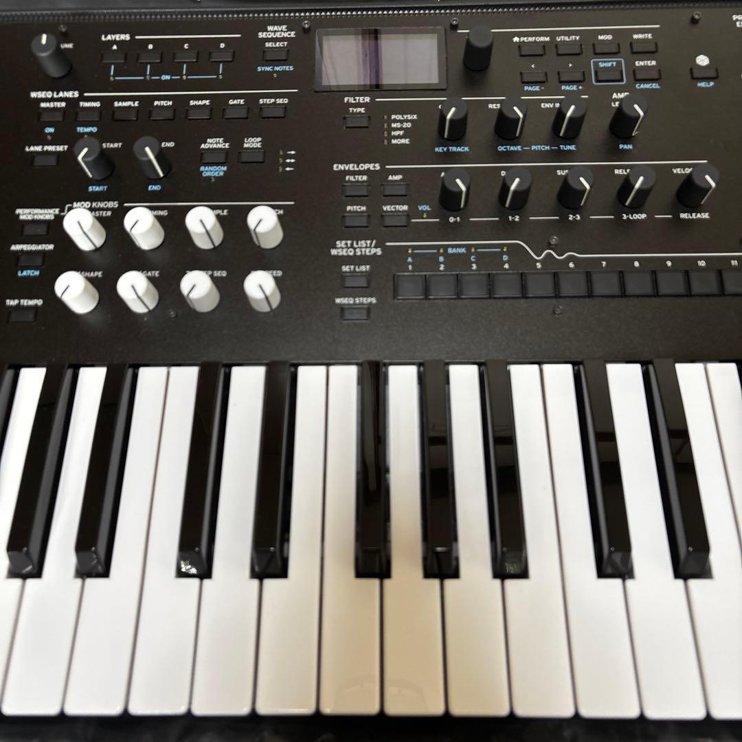 KORG Wavestate オマケでギグバッグとダンパーペダル付