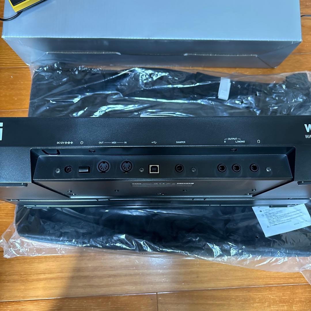 KORG Wavestate オマケでギグバッグとダンパーペダル付