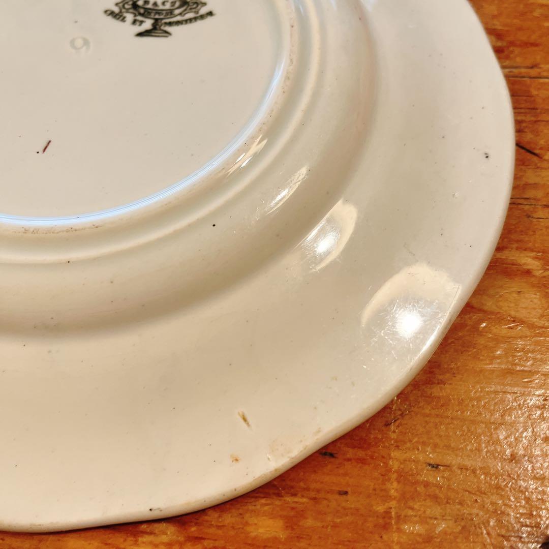 Aクレイユエモントロー　ジャンヌダルクのデザートプレート