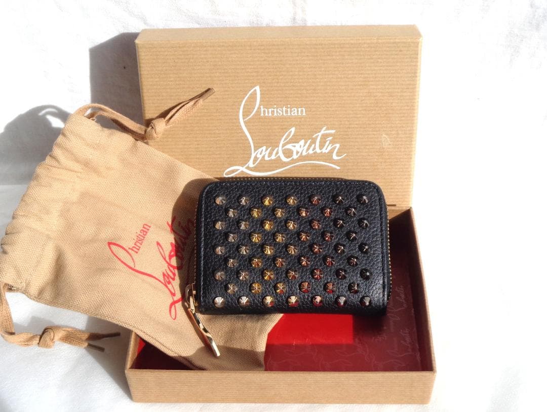 Christian Louboutin スパイク パネトーネ ケース 財布