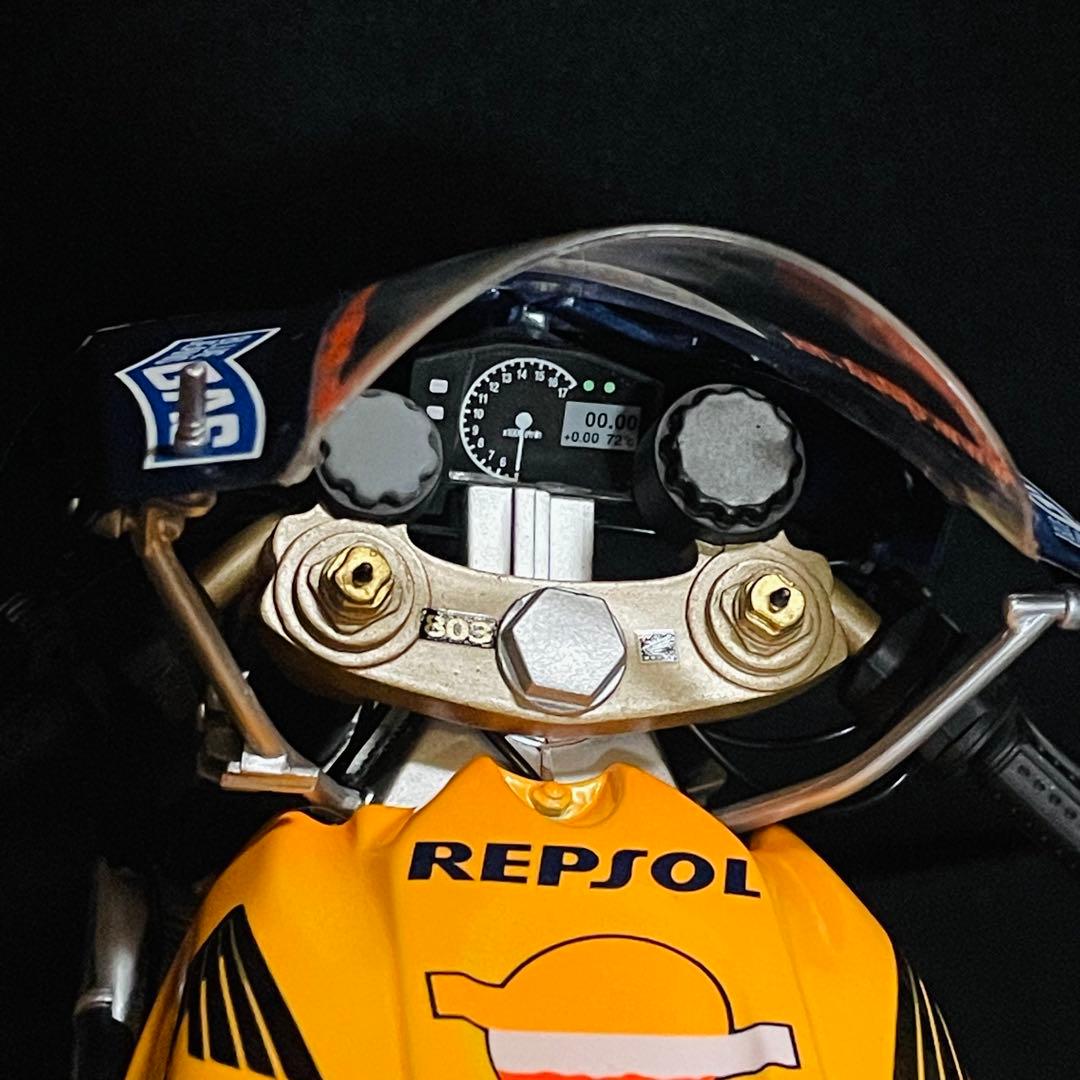 1/6 PMA レプソル ホンダ RC211V 2002 V.ロッシ