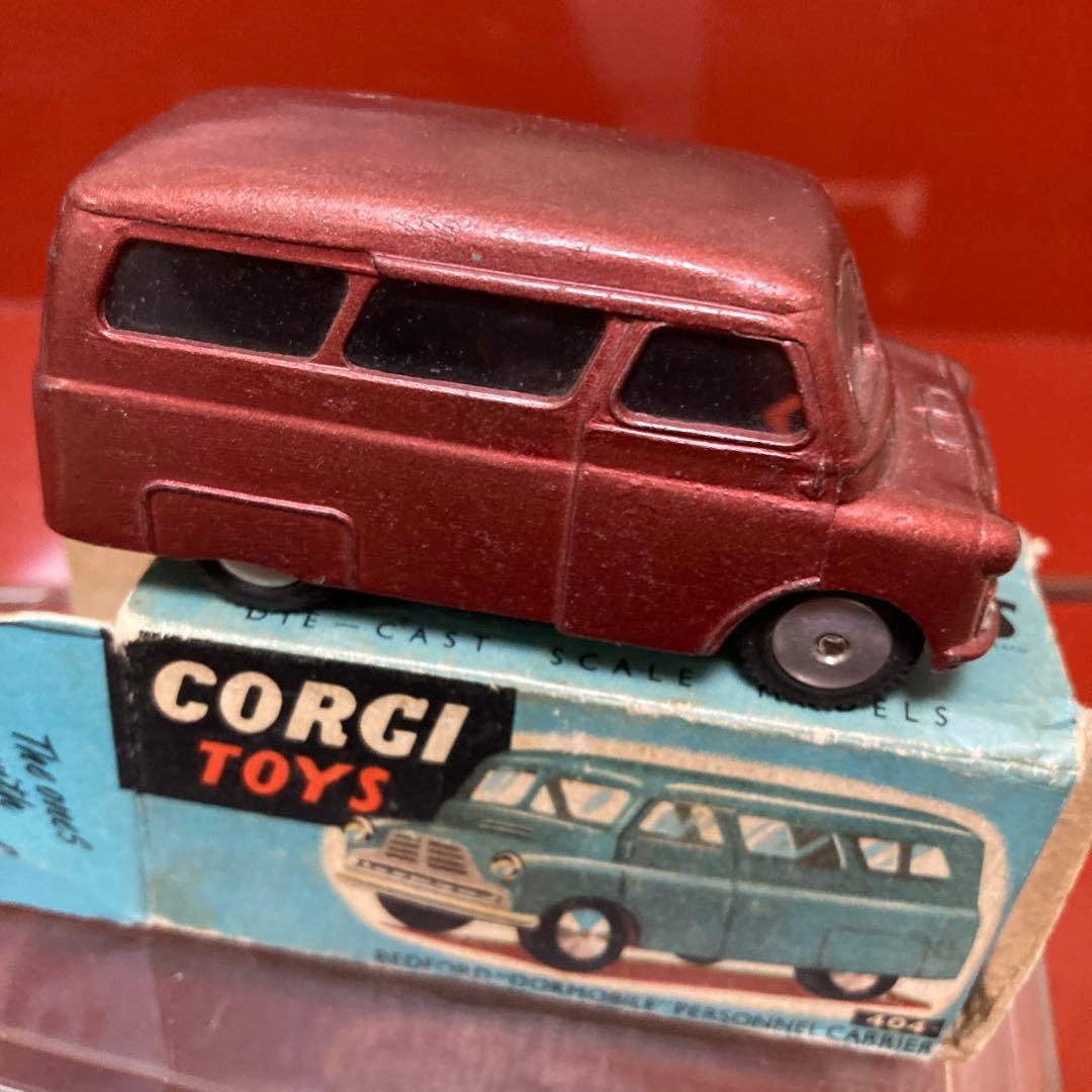 Corgi Toys 404 Bedford Dormobile ミニカー