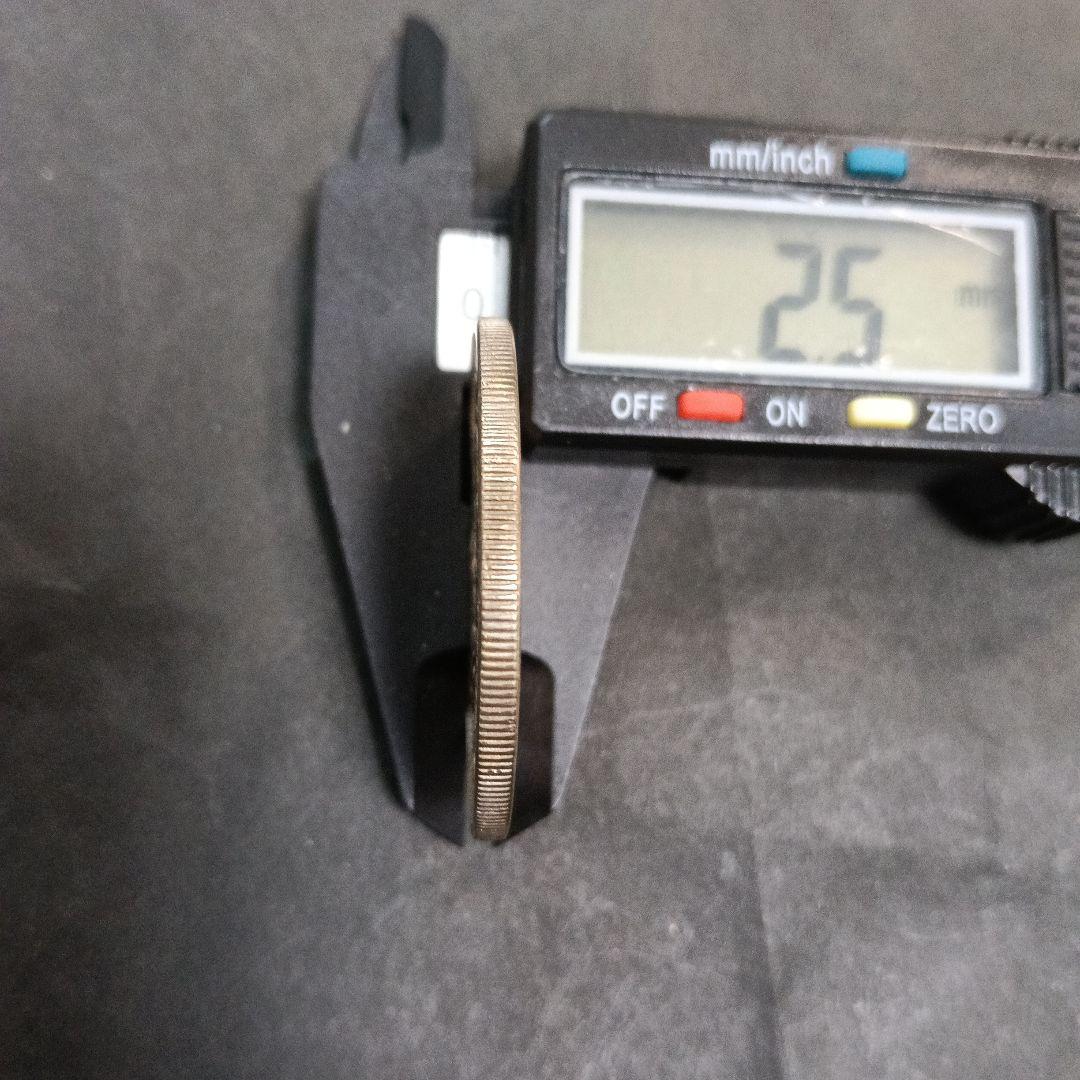 金*ン様 旧一円銀貨　明治三年　1円銀貨　明治3年