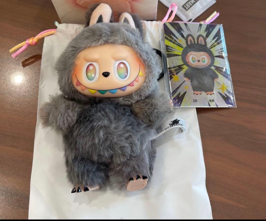 ラブブ　グレー　シークレット