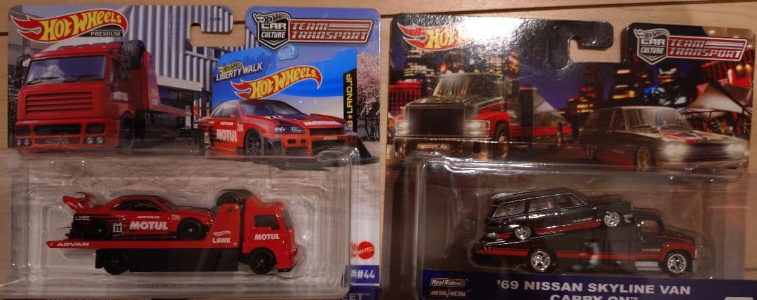 HWチームトランスポートADVAN&MOTULスカイライン2台セット限定価格