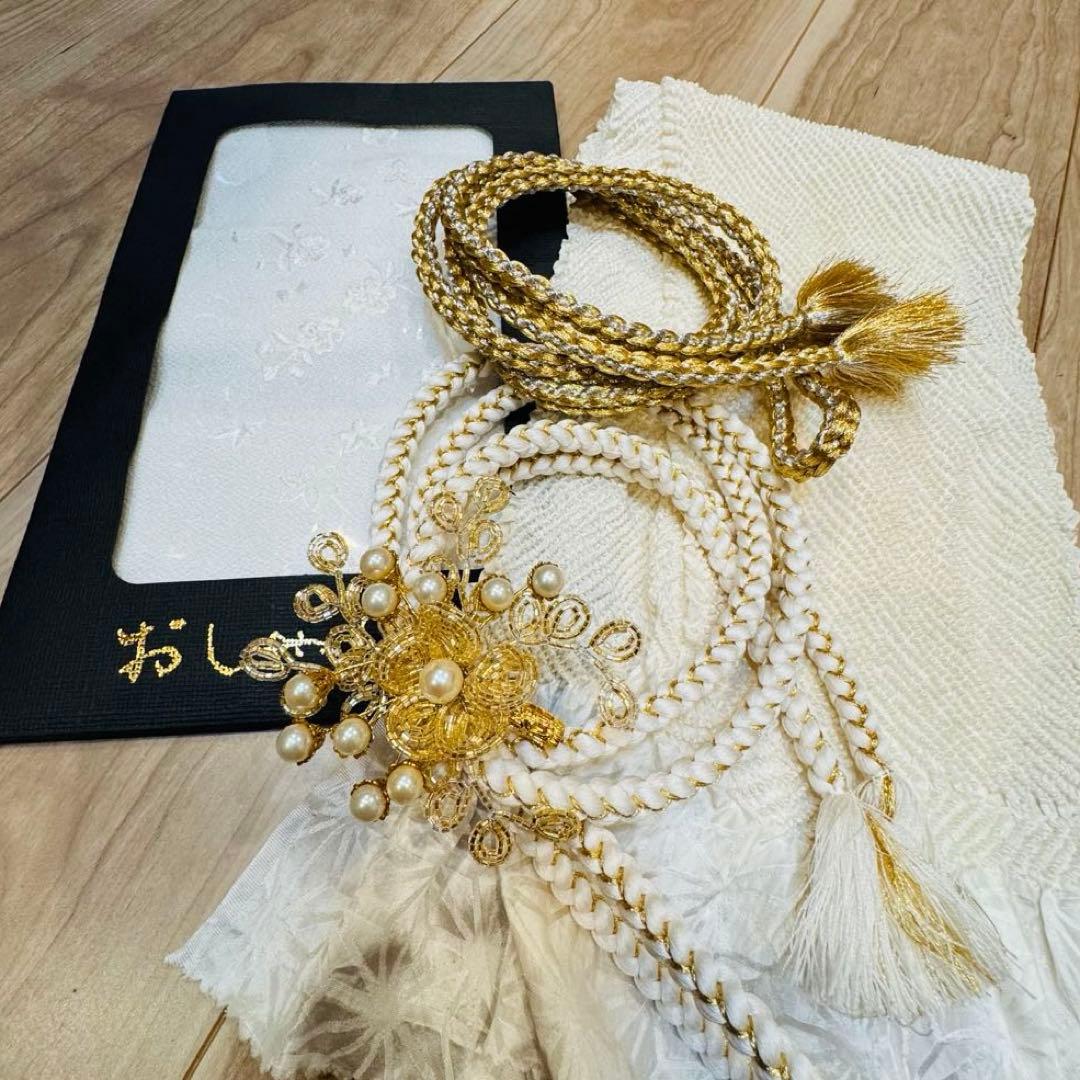 超美品　正絹　振袖用　帯揚げ　帯締め　帯飾り　刺繍襟　5点セット　金　白　パール