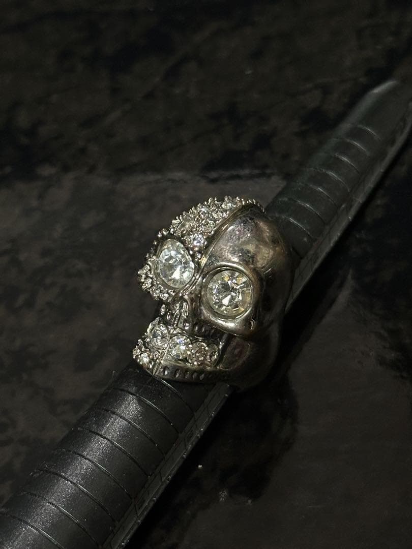 アクセサリー Alexander McQueen Skull Zirconia Ring