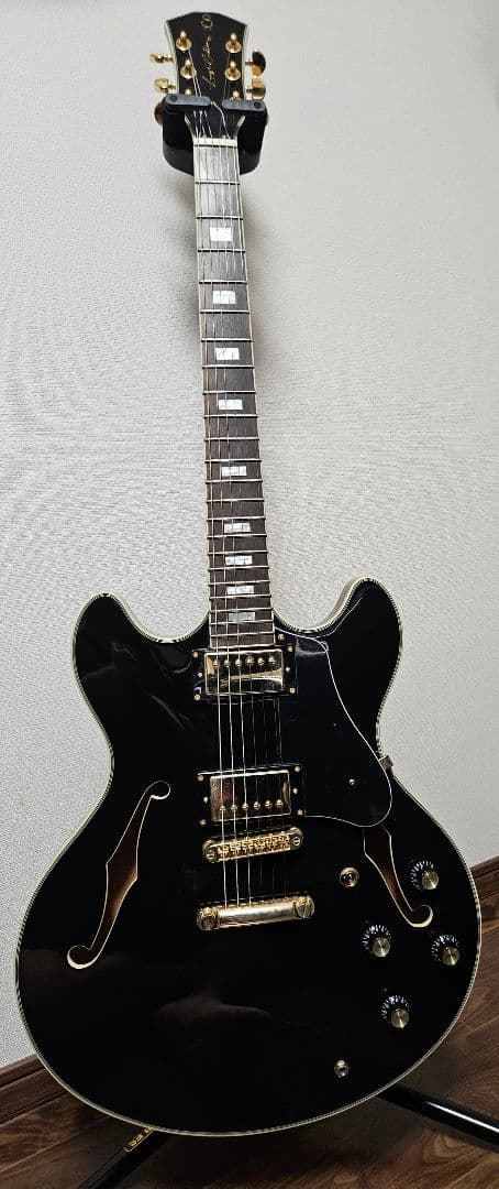 Sire 335 Larry Carltonブラック