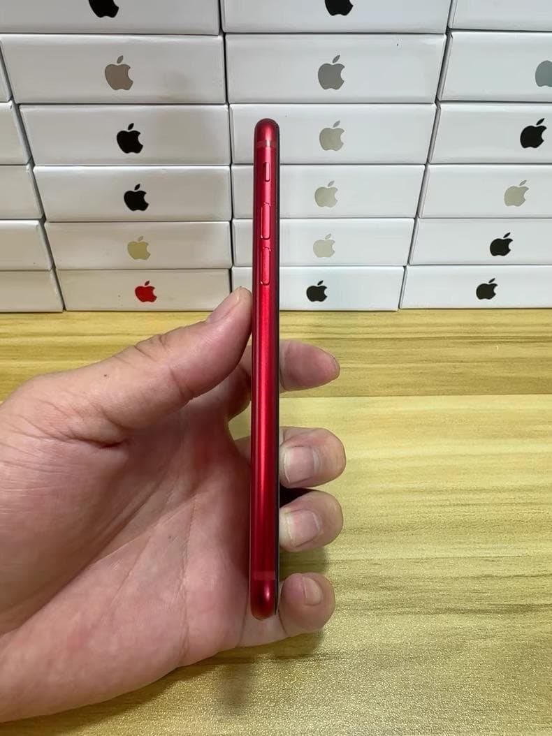 【年末特价品】iPhone SE3 128GB｜SIMフリー｜赤