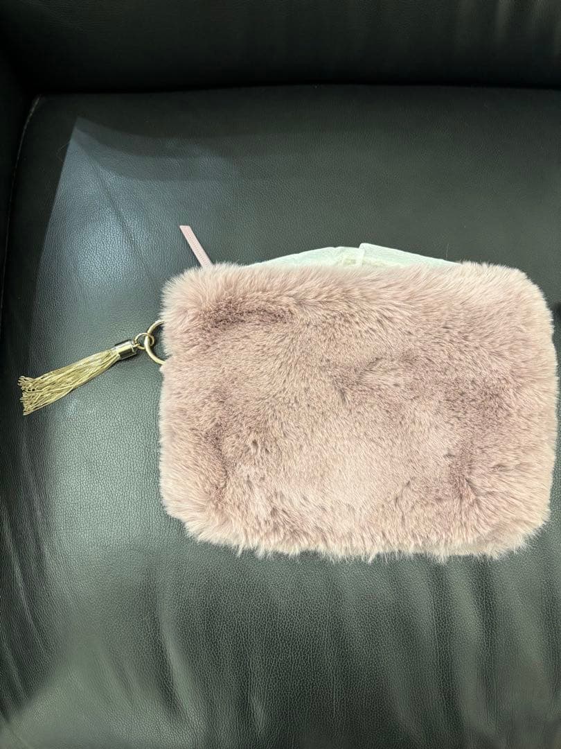 ジミーチュウ ファー チェーンバッグ　くすみピンク　未使用品