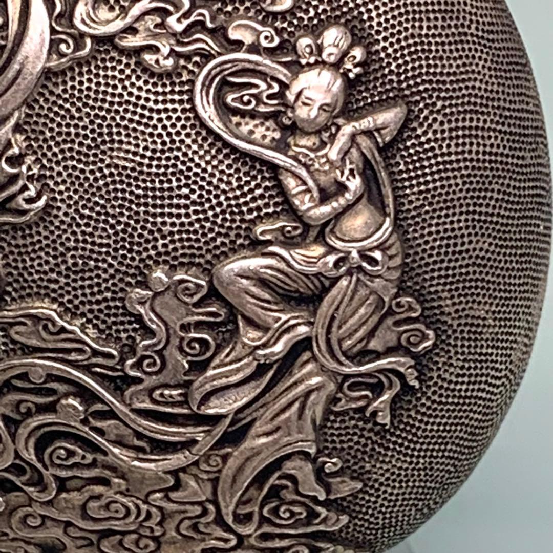 清国の鼻煙壺 宝瓶　仙女彫刻　時代物　アンティーク