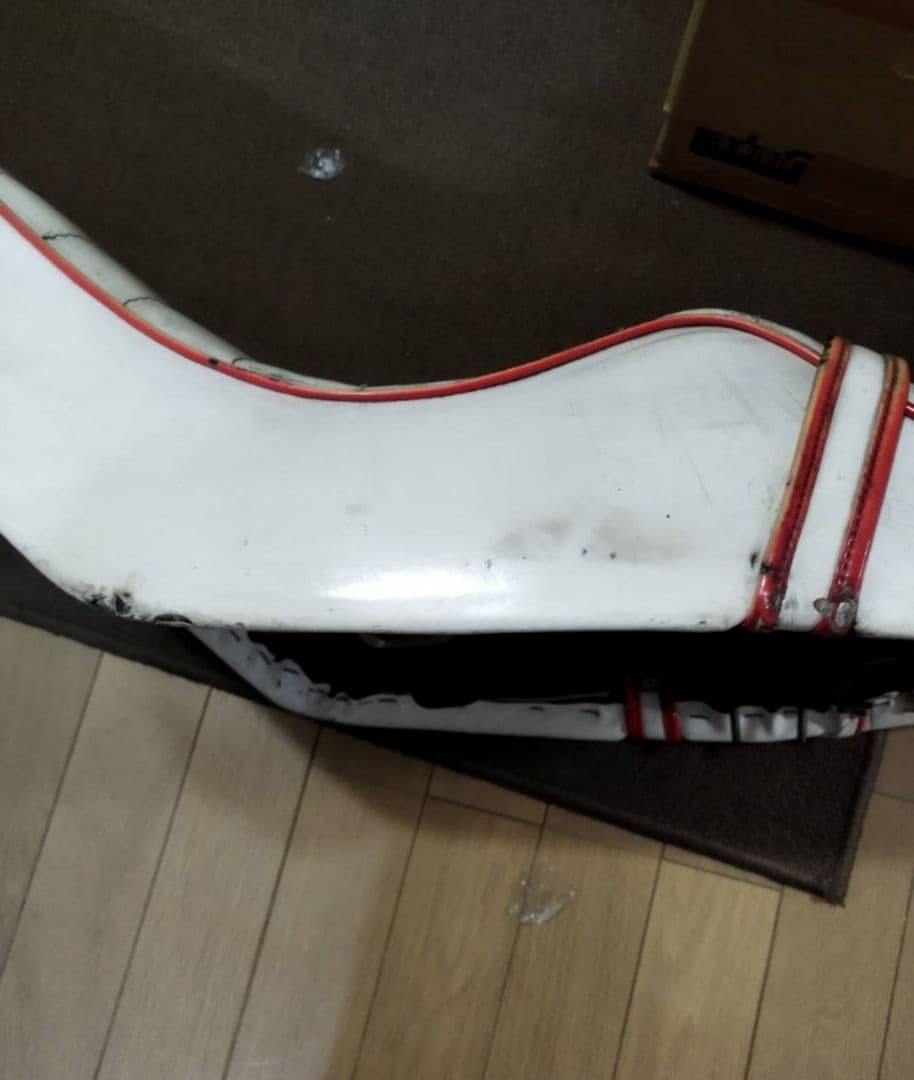 CBX400F/CBX550Fヤラレ三段シート当時物