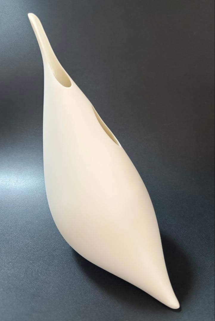 板橋廣美　白磁注器 共箱、共布