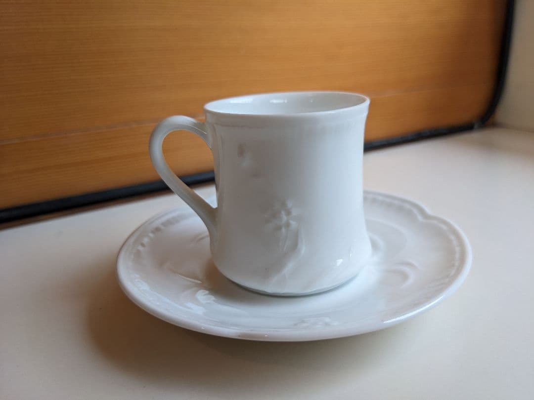 リチャードジノリ　アイリス　デミタス カップ＆ソーサー