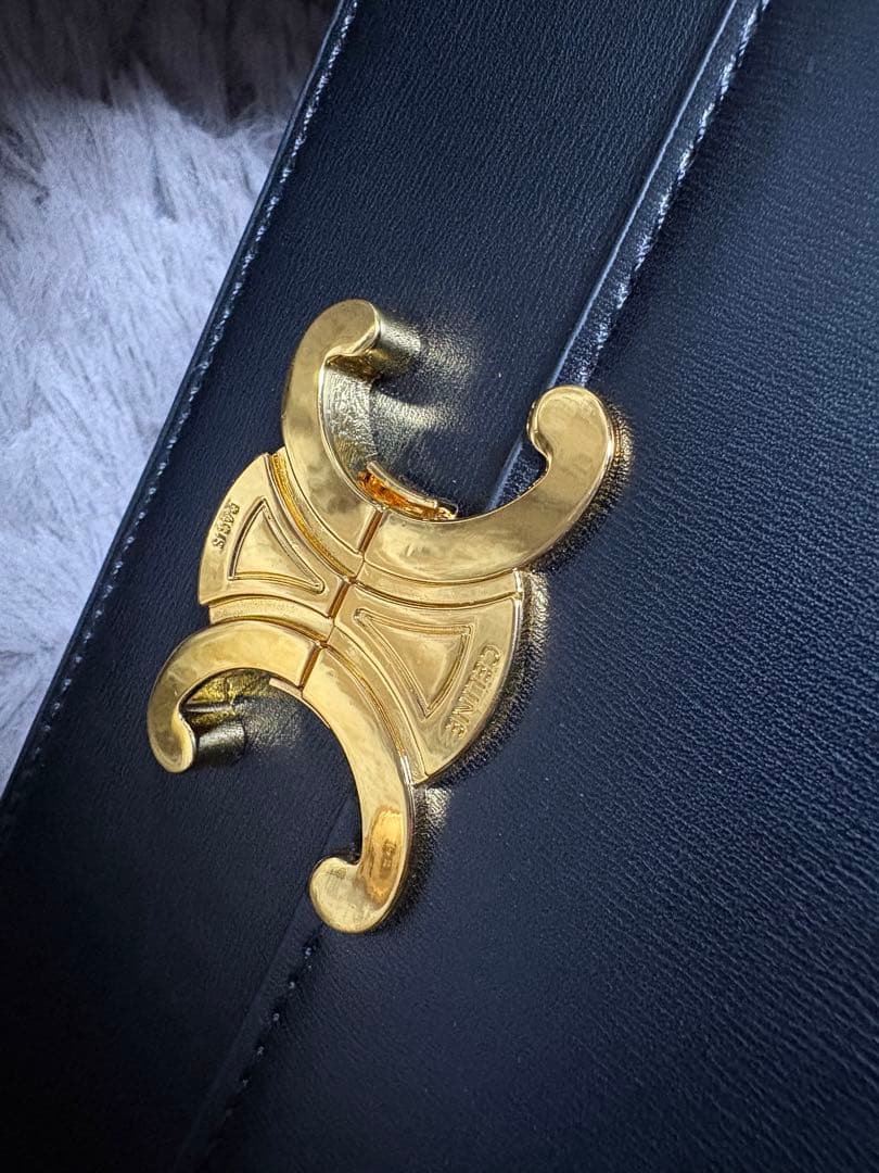 並行輸入　Celineセリーヌ　トリオンフ　ショルダーバッグ