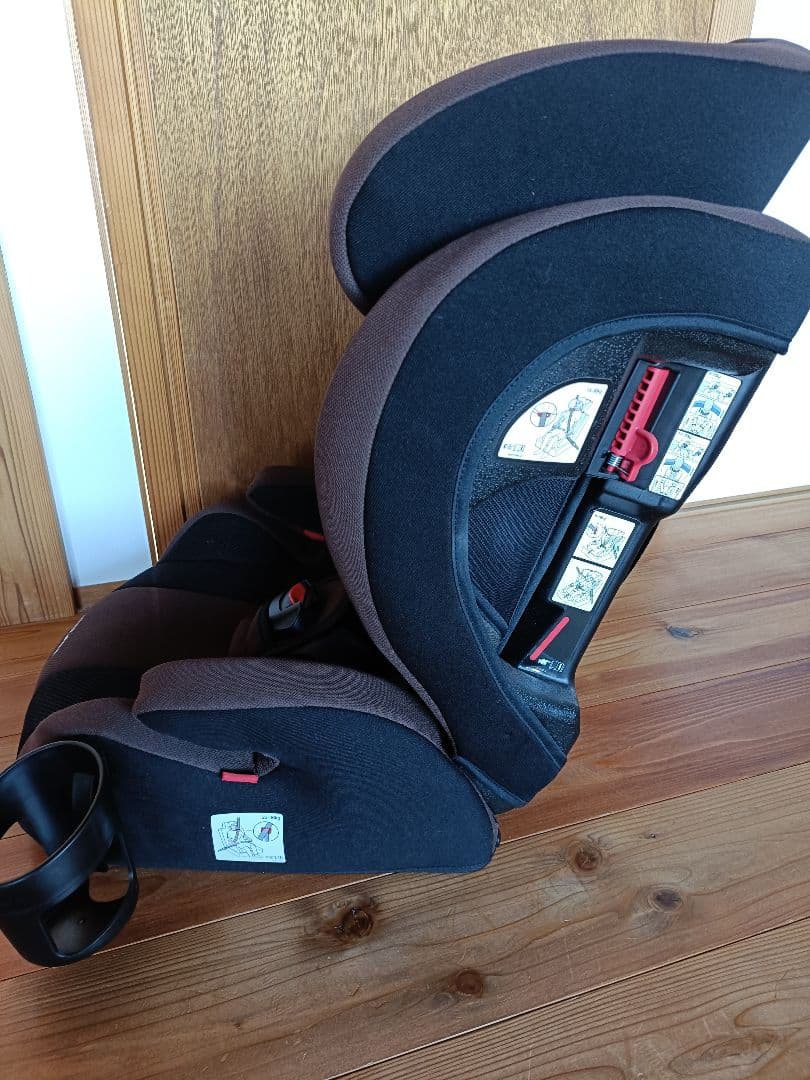 RECARO チャイルドシート ブラウン・ブラック　J1スマイル