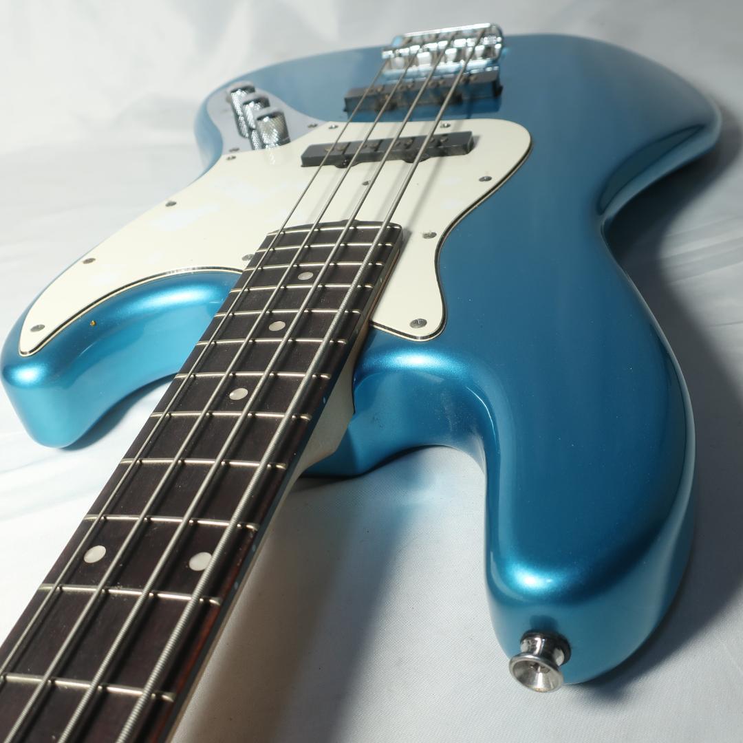 Bacchus BJB-300R エレキベース ブルー ケース付