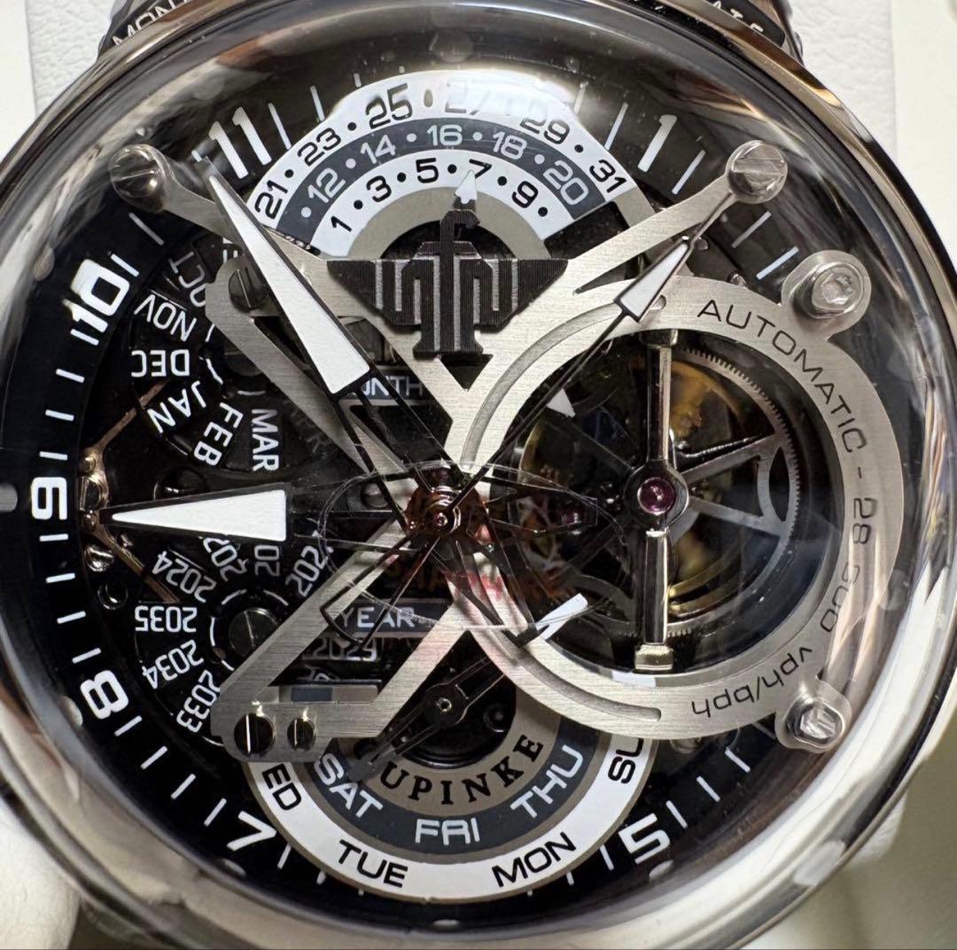 自動巻き腕時計