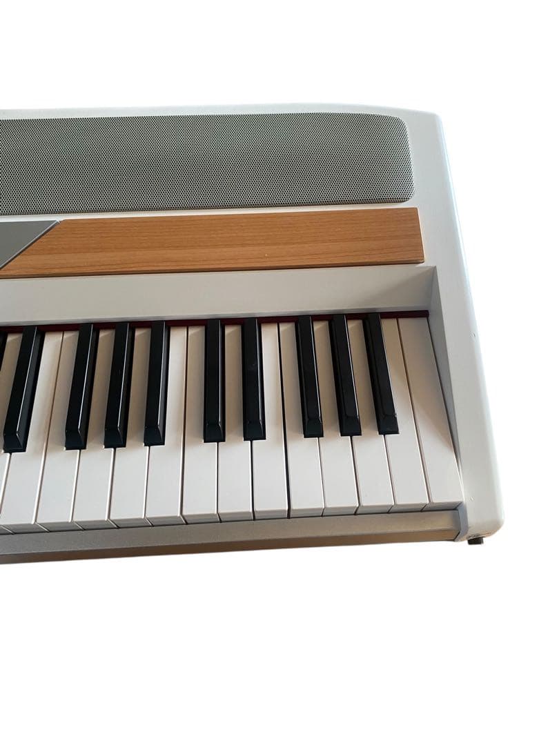 KORG SP-250 電子ピアノ 88鍵盤　本体 ホワイト