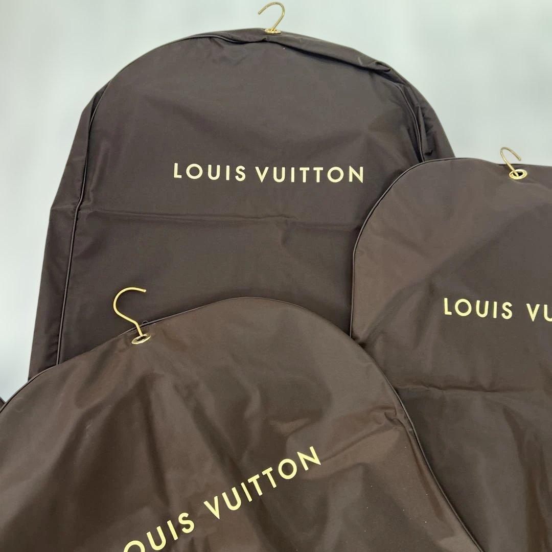 LOUIS VUITTON ガーメントバッグ ４枚セット