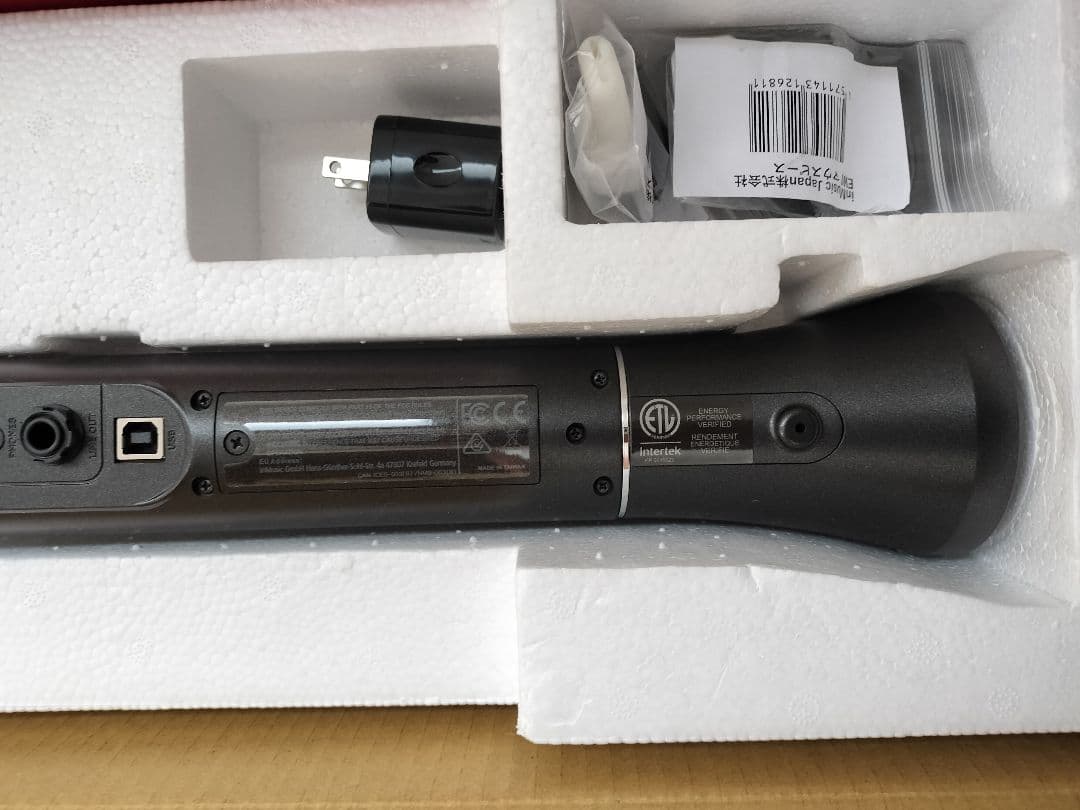 美品 アカイ AKAI EWI SOLO スタンド、ケース他付属品付き