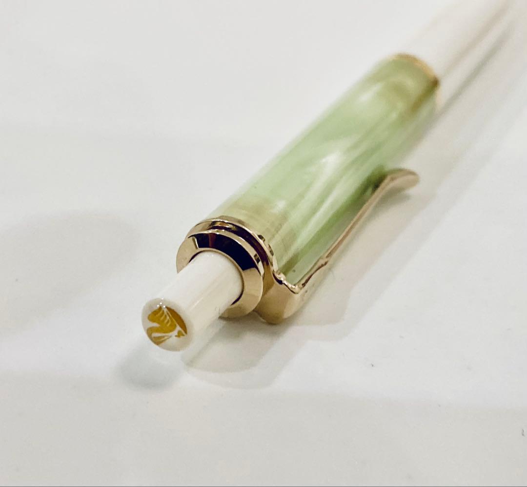 特別生産品◆ペリカン 高級ボールペン　K200 パステルグリーン　PELIKAN