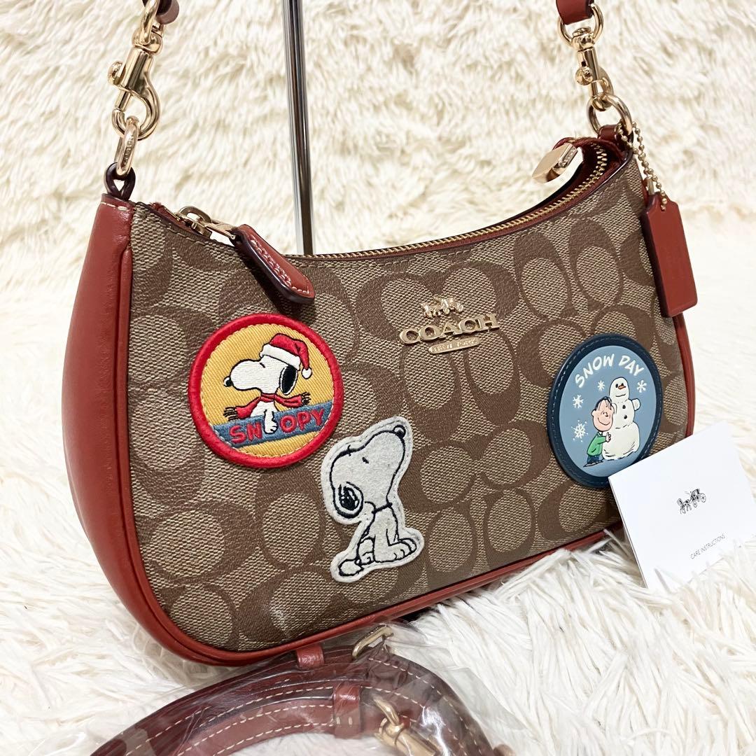 【美品】COACH＊ハンド 2way アクセサリーポーチ PEANUTSコラボ
