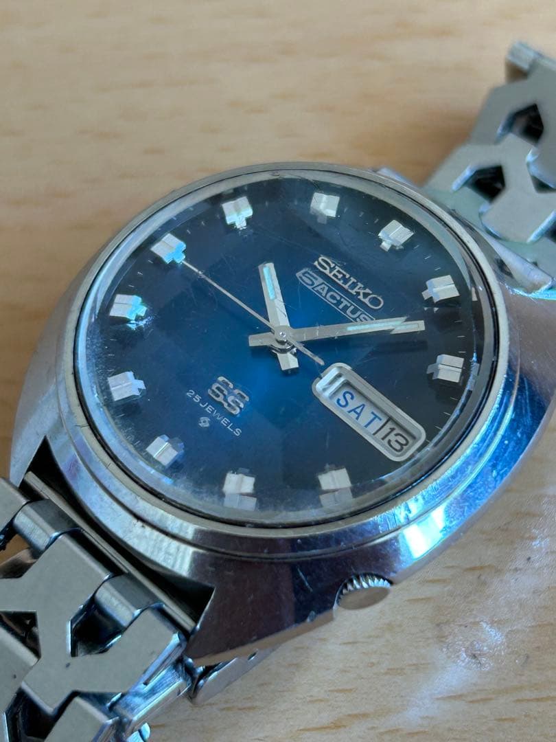 SEIKO 5アクタスSS. 自動巻き　ブルー　カットガラス