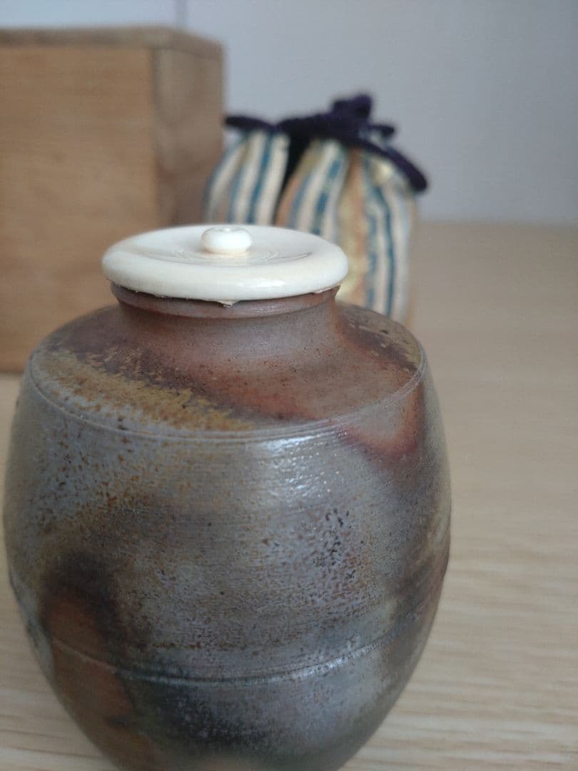 【窯元六姓の木村家】木村陶峰　窯変の美　肩衝茶入　牙蓋　大海茶入